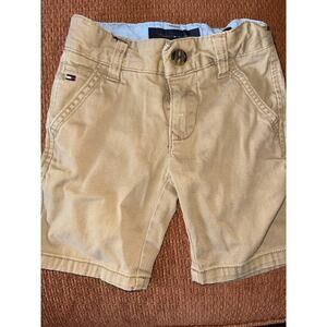 TOMMY HILFIGER SHORTS size 4